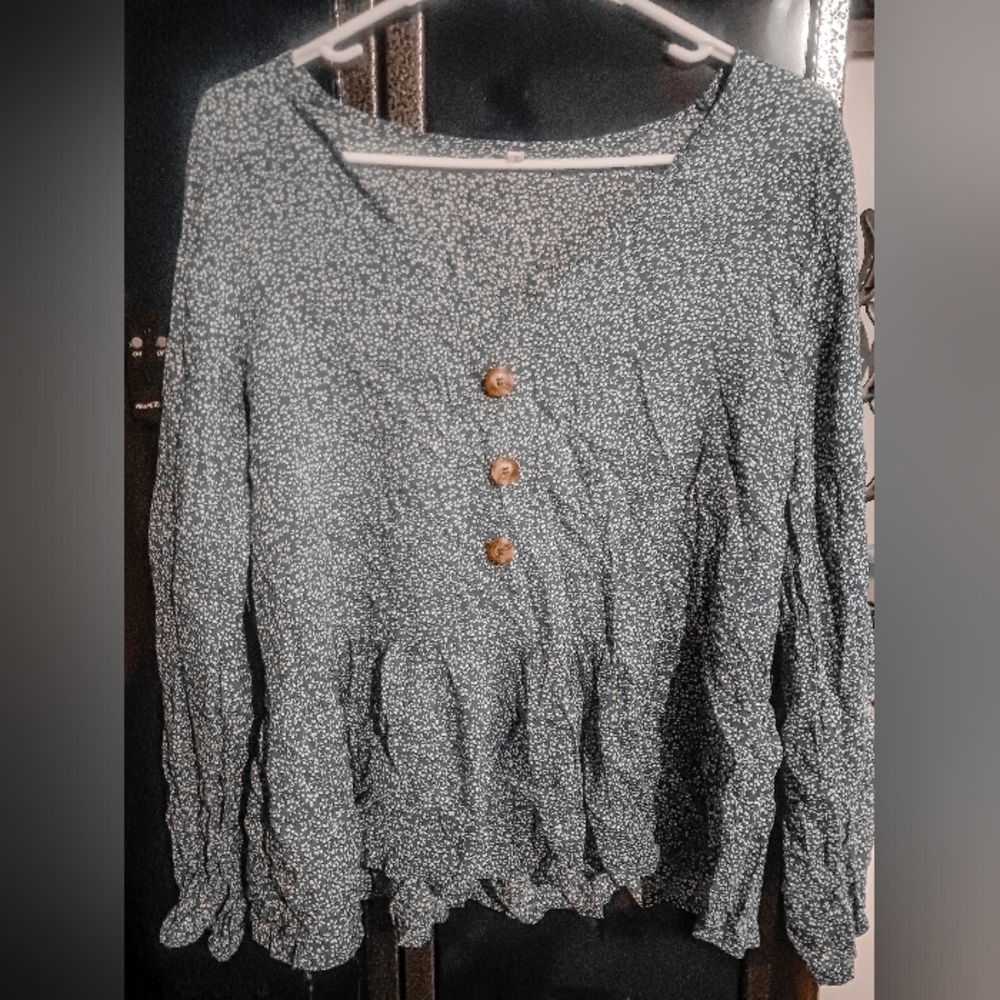 Flowy V-neck Blouse Long Sleeve